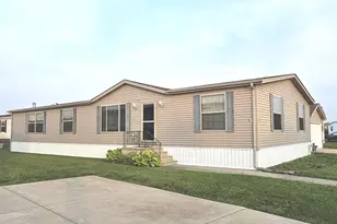 685 Prince Wood, Manteno, IL 60950 - Photo 1