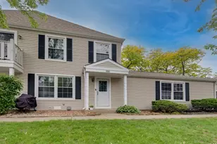 426 James Ct, Glendale Heights, IL 60139 - Photo 1