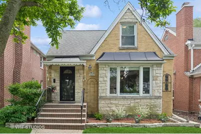 6209 N Legett Avenue, Chicago, IL 60646 - Photo 1
