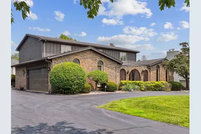 2S661 Avenue Latours, Oak Brook, IL 60523 - Photo 1