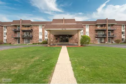 850 S Lorraine Road #1A, Wheaton, IL 60189 - Photo 1