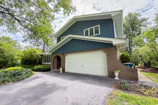 12533 S Iroquois Rd, Palos Park, IL 60464 - Photo 1