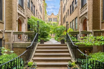 636 W Waveland Avenue #1C, Chicago, IL 60613 - Photo 1