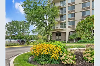 40 N Tower Road #12F, Oak Brook, IL 60523 - Photo 1
