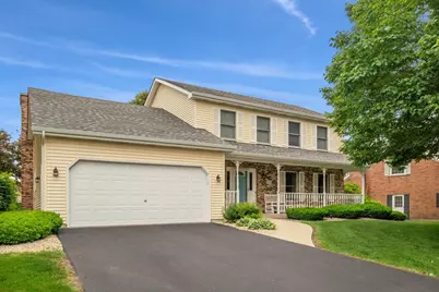10 S Canterbury Road, Aurora, IL 60506 - Photo 1