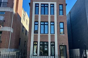 4231 S Champlain Ave, Chicago, IL 60653 - Photo 1