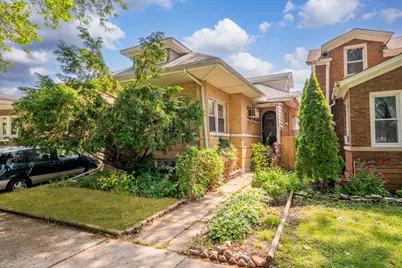 5033 N Hamlin Avenue, Chicago, IL 60625 - Photo 1