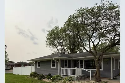95 Manhattan Drive, Streator, IL 61364 - Photo 1