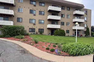 290 N Westgate Rd, Mount Prospect, IL 60056 - Photo 1