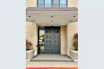 9745 S Karlov Avenue #104, Oak Lawn, IL 60453 - Photo 1