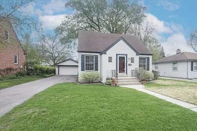 213 N Pine Street, Mount Prospect, IL 60056 - Photo 1