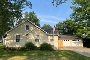 2206 Caton Rd, Ottawa, IL 61350 - Photo 1