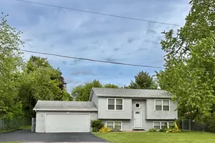 42216 N Lewis Ave, Zion, IL 60099 - Photo 1