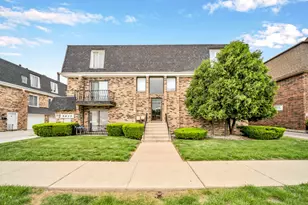 9830 Sayre Ave, Chicago Ridge, IL 60415 - Photo 1