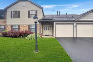 1388 Stratford Dr, Gurnee, IL 60031 - Photo 1