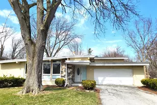 2913 Balmoral Crescent, Flossmoor, IL 60422 - Photo 1