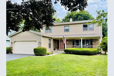 17581 W Summit Drive, Grayslake, IL 60030 - Photo 1