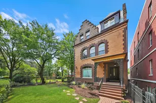 6530 S University Ave, Chicago, IL 60637 - Photo 1