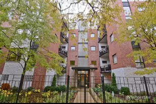 2307 W Wolfram St, Chicago, IL 60618 - Photo 1