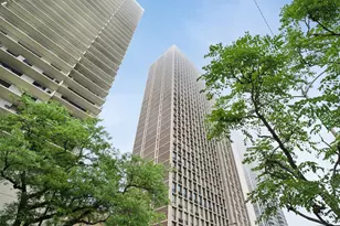 1240 N Lake Shore Dr, Chicago, IL 60610 - Photo 1