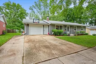 209 Regal Dr, Dekalb, IL 60115 - Photo 1