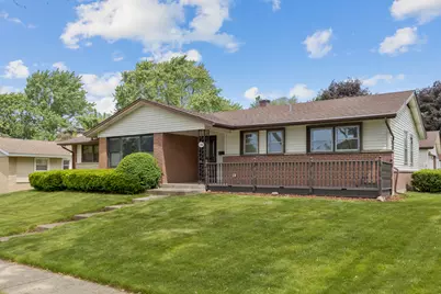 298 Fern Drive, Elk Grove Village, IL 60007 - Photo 1