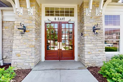 8 E Kennedy Lane #302, Hinsdale, IL 60521 - Photo 1