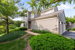 449 White Oak Ln, Barrington, IL 60010 - Photo 1