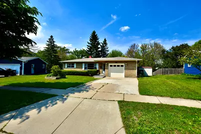 4510 Ashley Drive, McHenry, IL 60050 - Photo 1