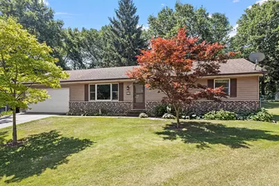 510 W Dolph Street, Yorkville, IL 60560 - Photo 1