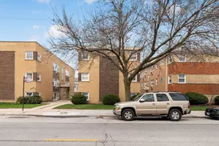 6248 W Montrose Ave, Chicago, IL 60634 - Photo 1