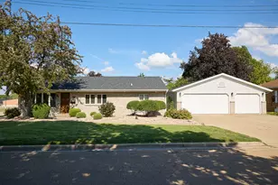 1670 Creve Coeur St, Lasalle, IL 61301 - Photo 1