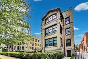 5520 S Cornell Ave, Chicago, IL 60637 - Photo 1