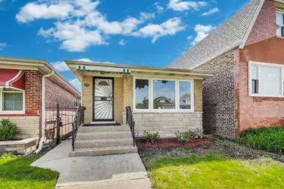 839 N Kildare Avenue, Chicago, IL 60651 - Photo 1