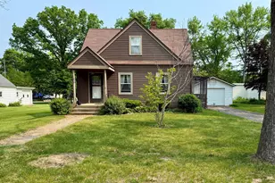 230 Burrwood Ave, Loves Park, IL 61111 - Photo 1