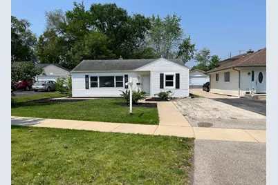 52 S Hawthorne Boulevard, Mundelein, IL 60060 - Photo 1