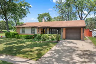 342 Bianco Dr, Elk Grove Village, IL 60007 - Photo 1