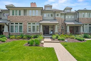 203 N Larch Ave, Elmhurst, IL 60126 - Photo 1