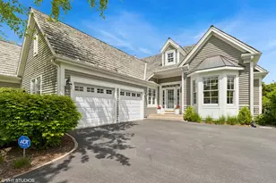 65 S Asbury Ct, Lake Forest, IL 60045 - Photo 1