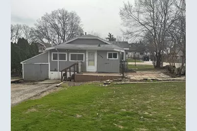 21584 W Lake Avenue, Lake Villa, IL 60046 - Photo 1