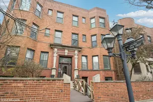 1048 W Byron St, Chicago, IL 60613 - Photo 1