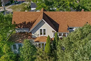 18 Madison St, Algonquin, IL 60102 - Photo 1