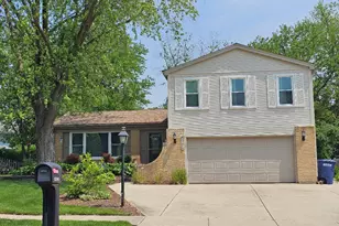 6S141 Park Meadow Dr, Naperville, IL 60540 - Photo 1