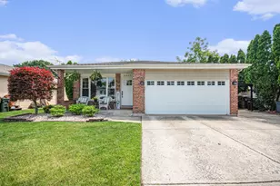 6621 W Victoria Dr, Oak Forest, IL 60452 - Photo 1