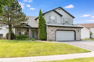 961 Ontario Dr, Romeoville, IL 60446 - Photo 1