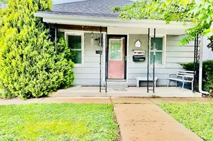 112 W Kent St, Streator, IL 61364 - Photo 1