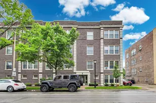 211 Chicago Ave, Oak Park, IL 60302 - Photo 1