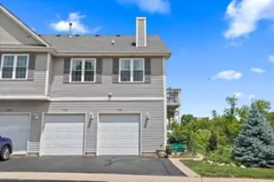 1080 Castleshire Dr, Woodstock, IL 60098 - Photo 1