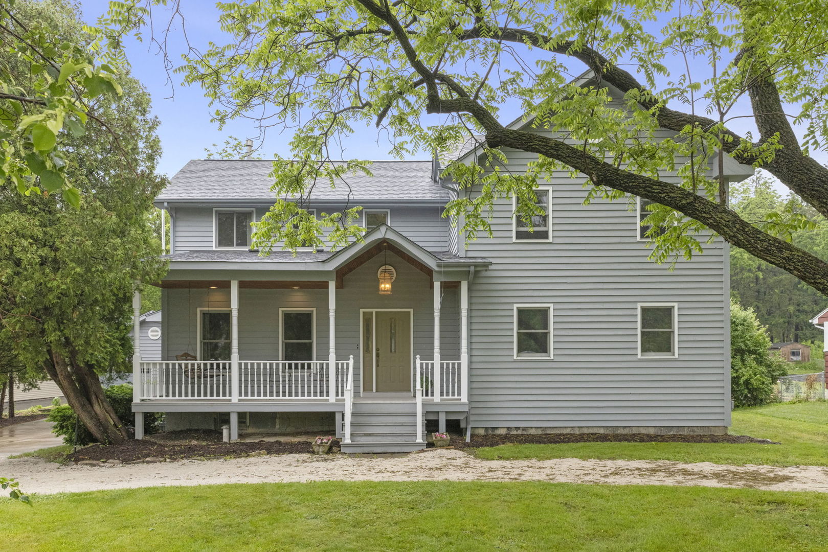 27W268 Hoy Ave, Warrenville, IL 60555 - MLS 12385963 - Coldwell Banker