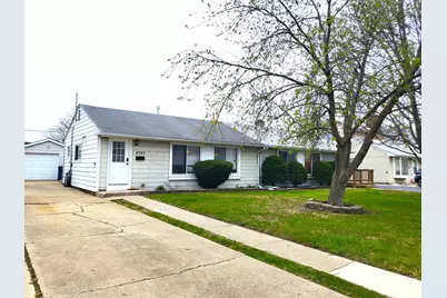 8742 S Duffy Avenue, Hometown, IL 60456 - Photo 1